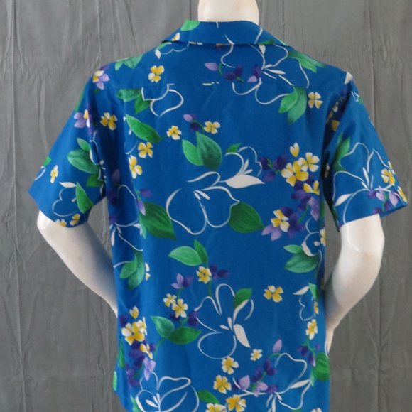 Vintage Hawaiian Shirt - Loud Floral Pattern by Hilo Hattie - Men's Large - Picture 8 of 10